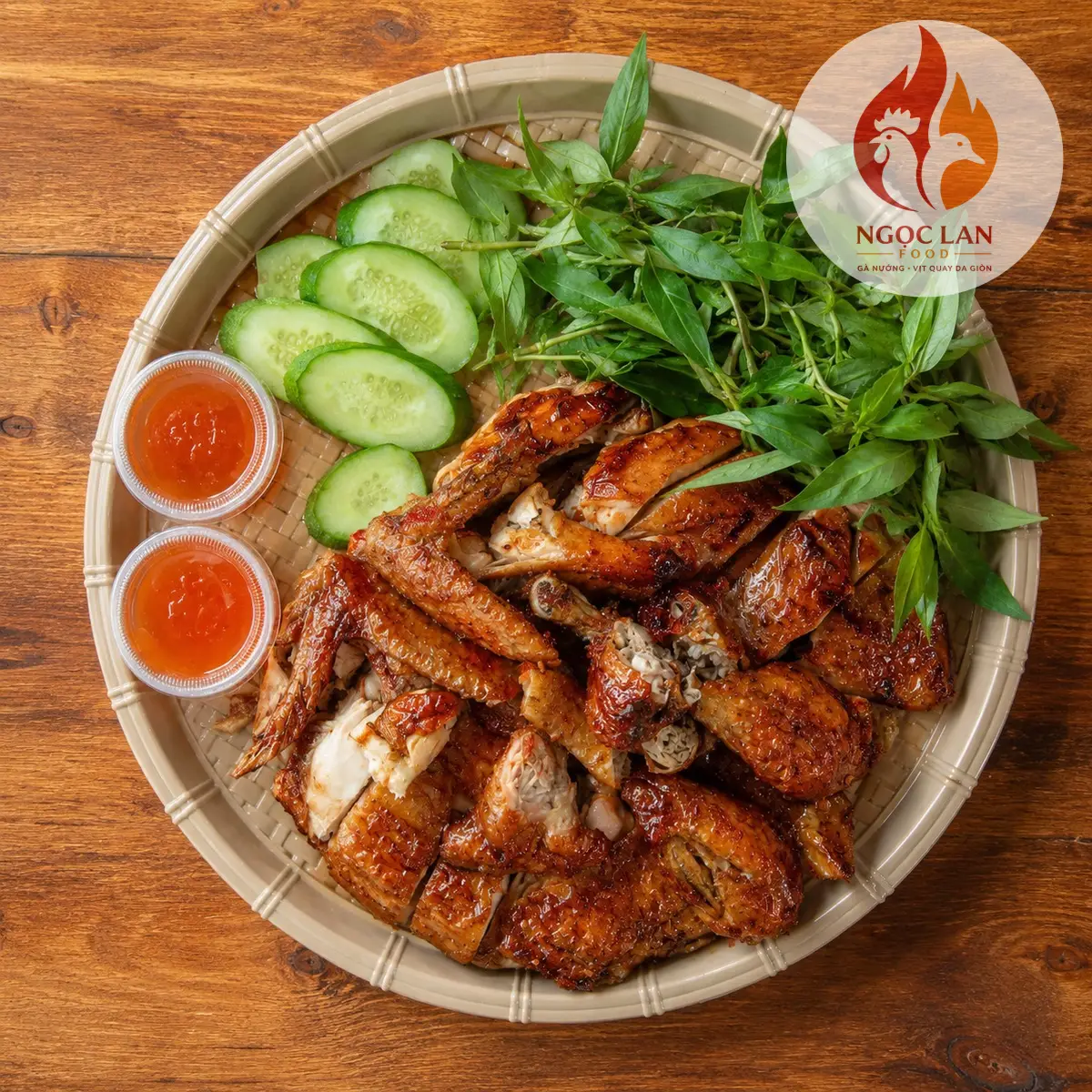 Gà nướng nguyên con sốt ngũ vị Ngọc Lan da giòn thơm lừng
